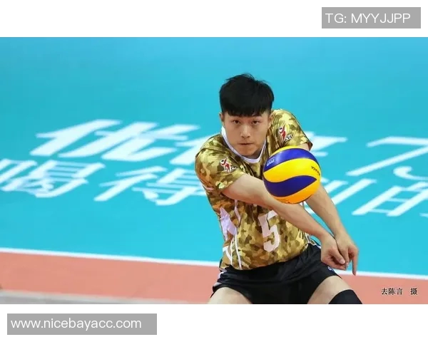 上海足球队强势领跑大师赛积分榜100分优势显著