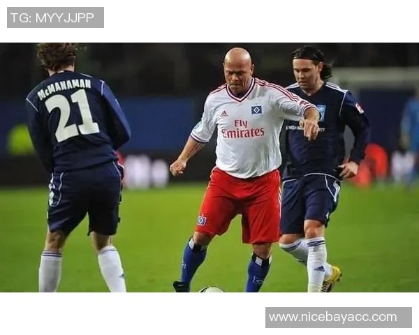 全球知名足球明星与他们的俱乐部关系揭秘及转会动态分析 全球知名足球明星与他们的俱乐部关系揭秘及转会动态分析