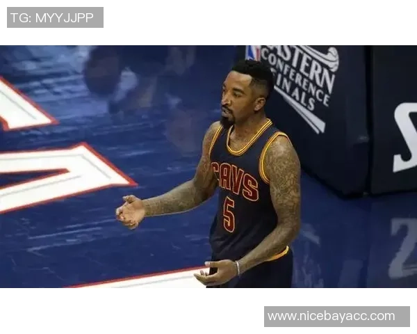 杭州网球队包夹战术分析与成败得失探讨