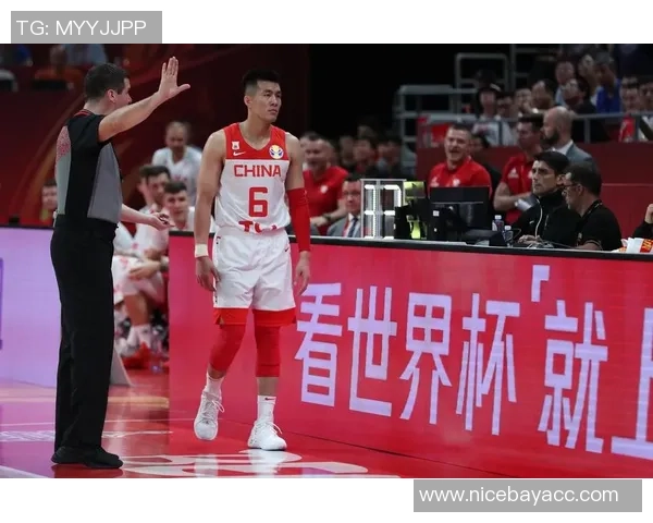 武汉篮球队在世界杯积分榜上以90分稳居第一展现强劲实力 武汉篮球队在世界杯积分榜上以90分稳居第一展现强劲实力