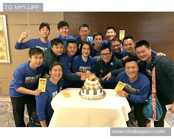 男足球明星与女明星携手共度人生新篇章爱情故事引发热议 男足球明星与女明星携手共度人生新篇章爱情故事引发热议