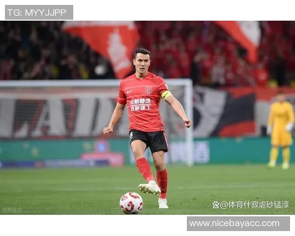 绵阳足球明星年仅19岁崭露头角引发全国关注与期待 绵阳足球明星年仅19岁崭露头角引发全国关注与期待