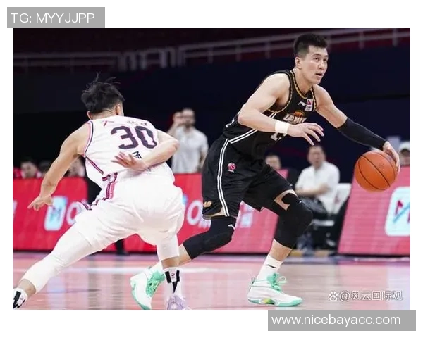 重庆篮球队反击体系解析与战术创新研究 重庆篮球队反击体系解析与战术创新研究